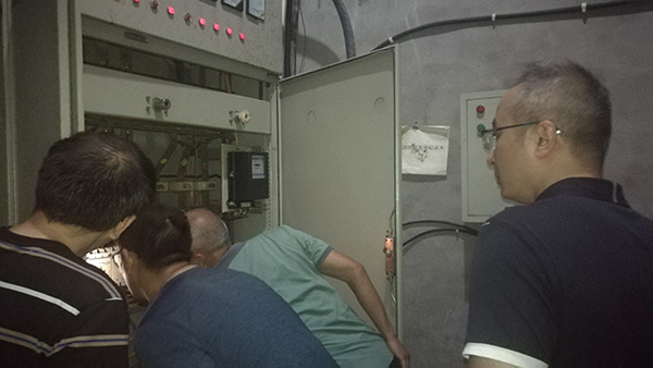 64a764be506a9.jpg 萬州港副總經(jīng)理張世杰一行到忠縣公司開展重大事故隱患專項排查整治工作4.jpg