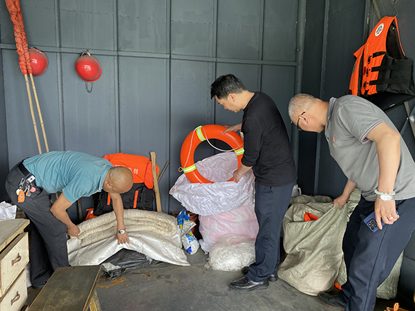 6641628b61124.jpg 5.檢查應(yīng)急物資3.jpg