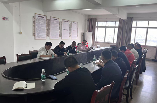 671c3b7cb21e1.jpg 會議照片.jpg